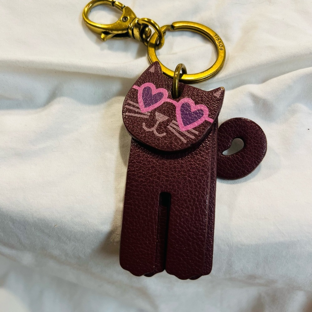 Fossil Cute Cat Keychain with Heart Glasses